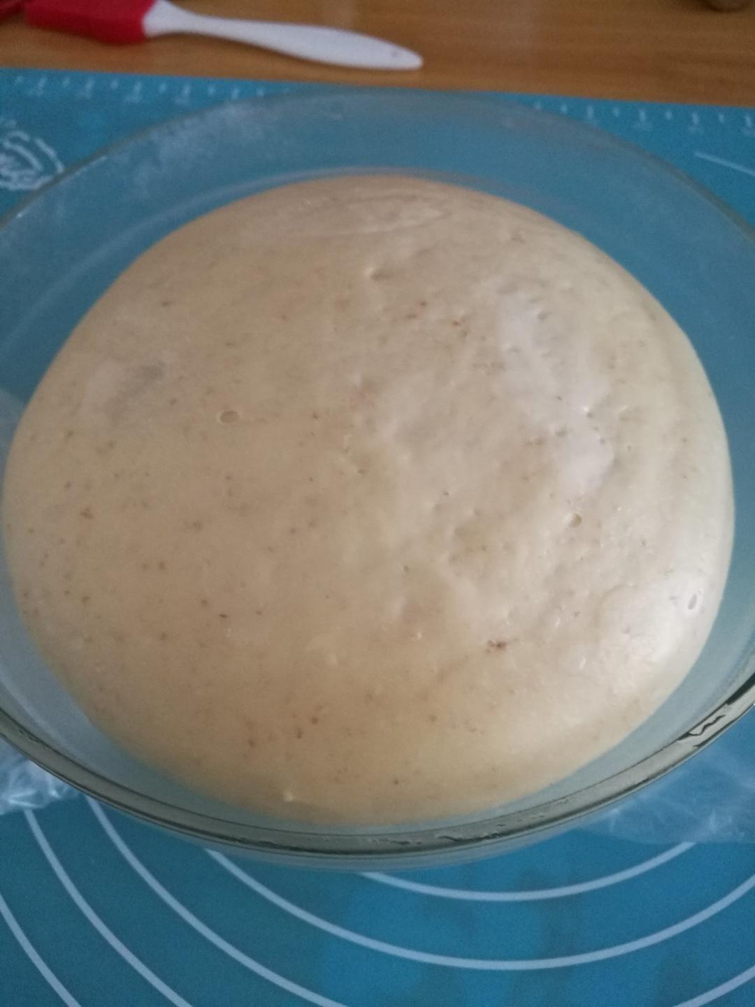 大人小孩都爱不释口的【蜂蜜牛奶小餐包】