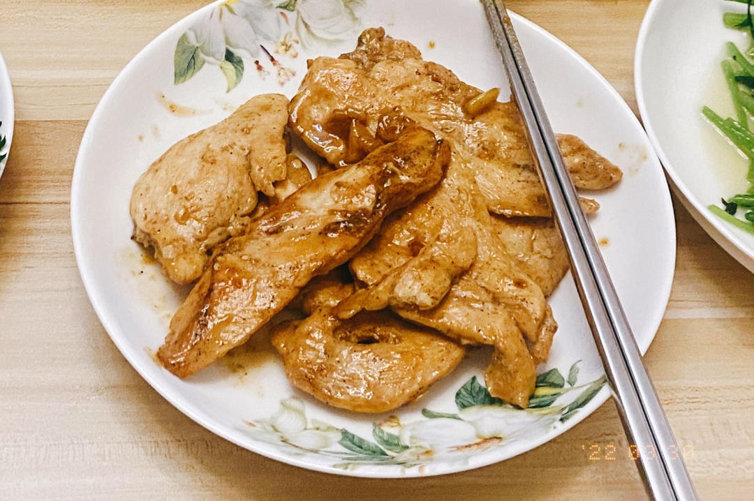 【嫩煎鸡胸肉】