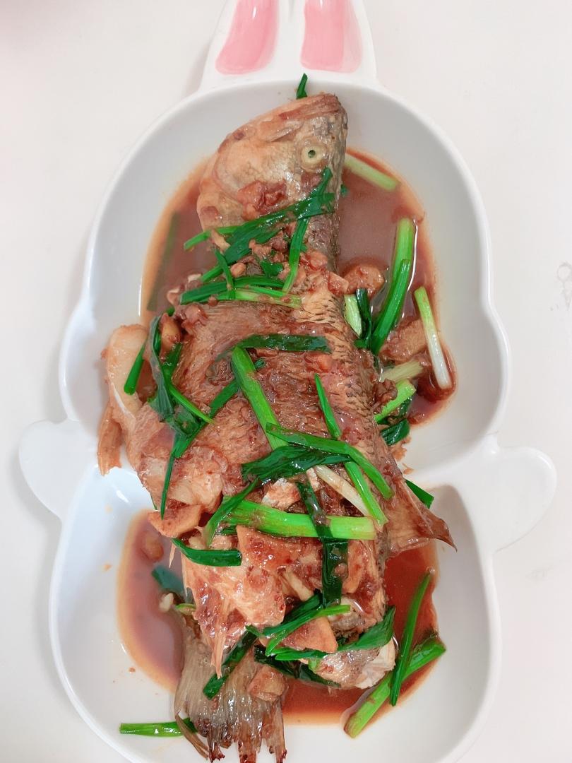 红烧鲈鱼