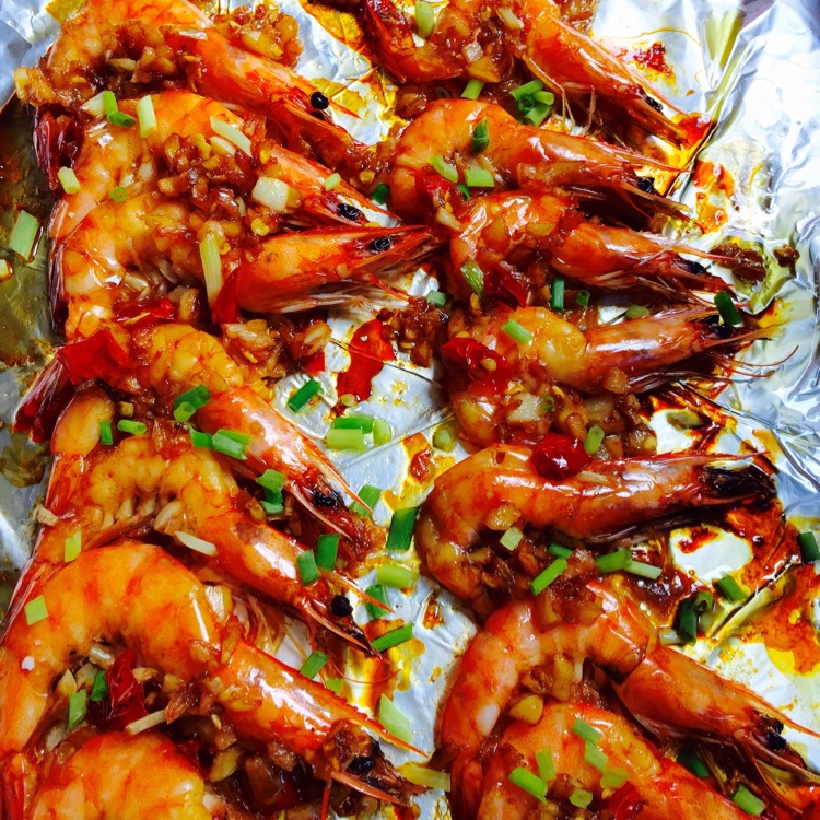 邹阿瓜做的蒜蓉烤虾