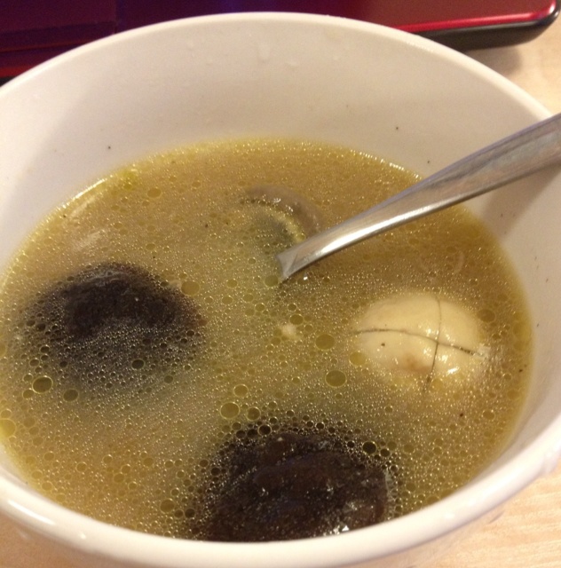 杂菌鲜鸡汤