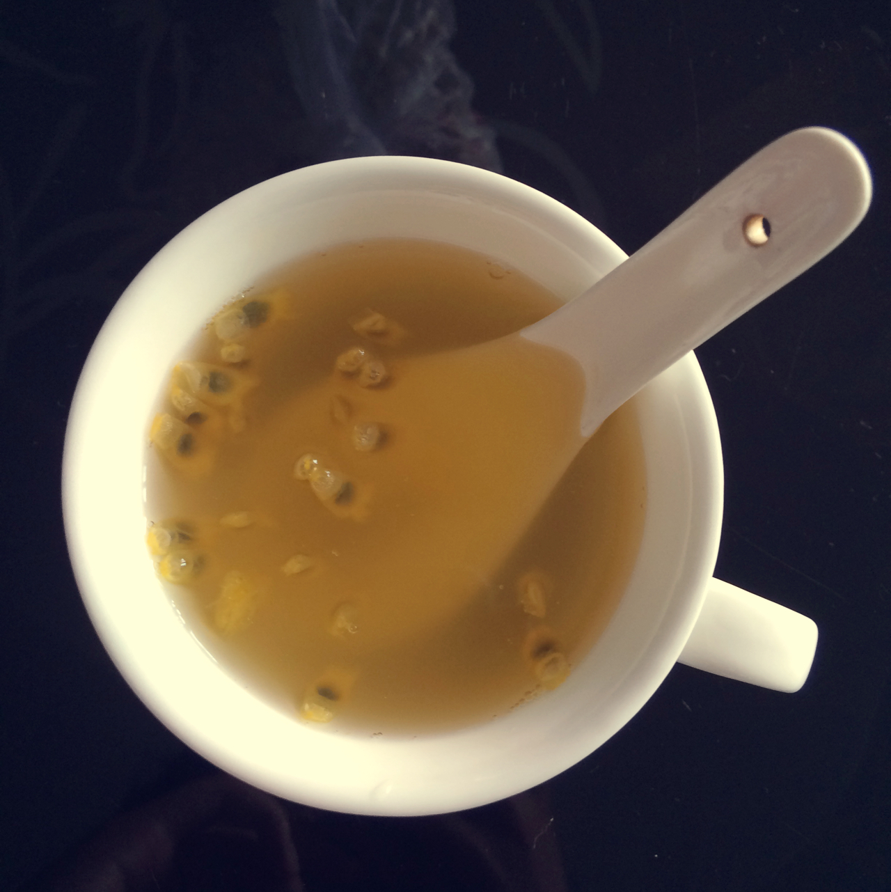 百香果的朴素吃法（百香果汁）