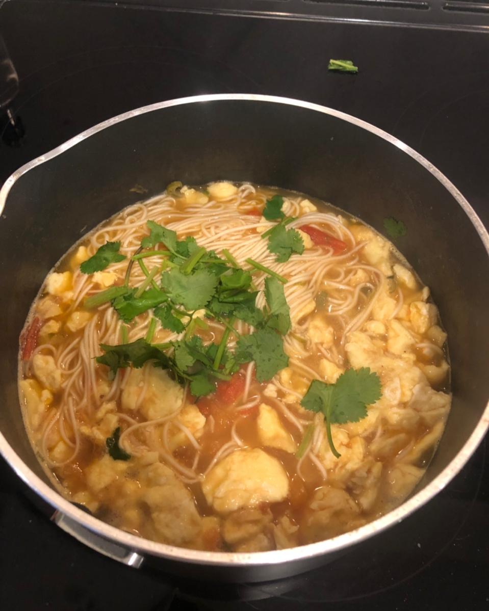 恨不得抱着锅舔的番茄鸡蛋面