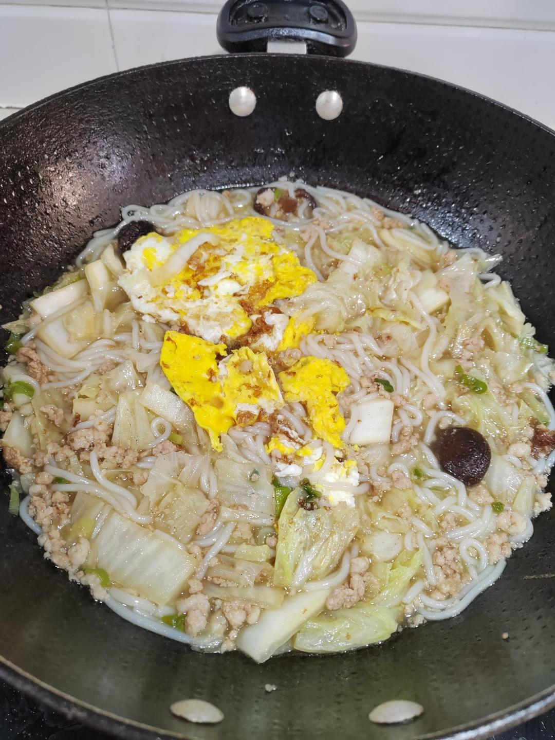 汤都喝光的云南小锅米线