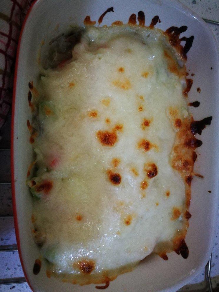 海鲜焗饭 Seafood Fried Rice with Cheesy Topping