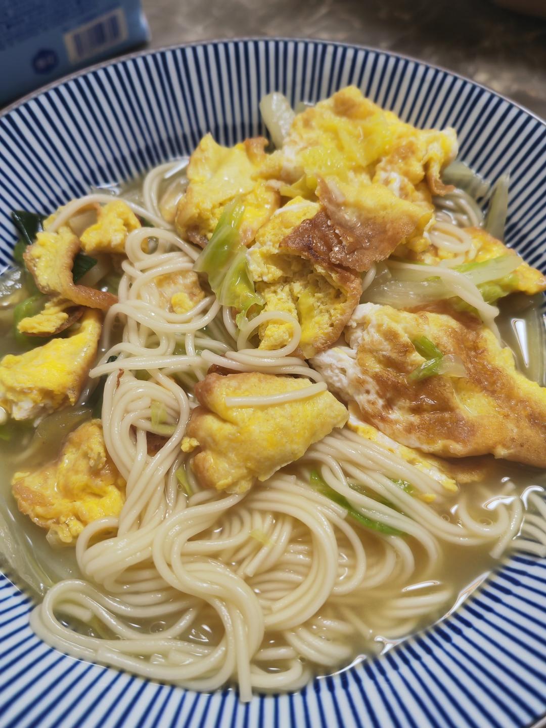 大白菜鸡蛋炝锅面