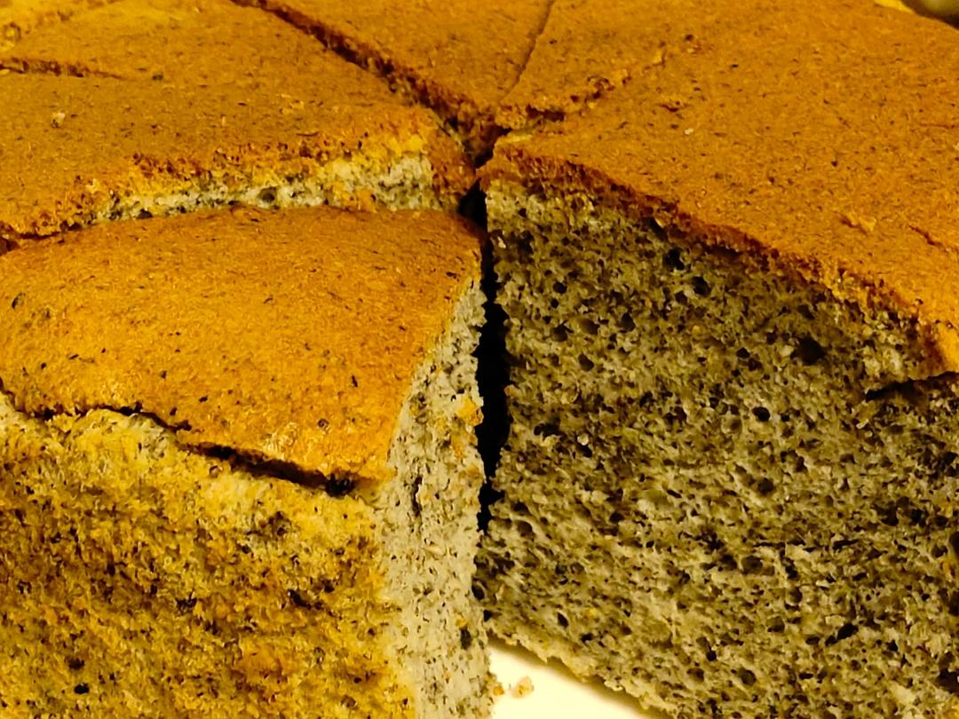 不“气疯”的戚风蛋糕-黑芝麻戚风