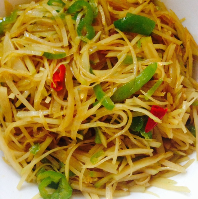 爷的妞-1做的青椒土豆丝