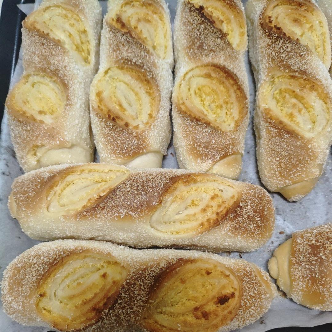 香香软软甜面包！奶香椰蓉面包棒！