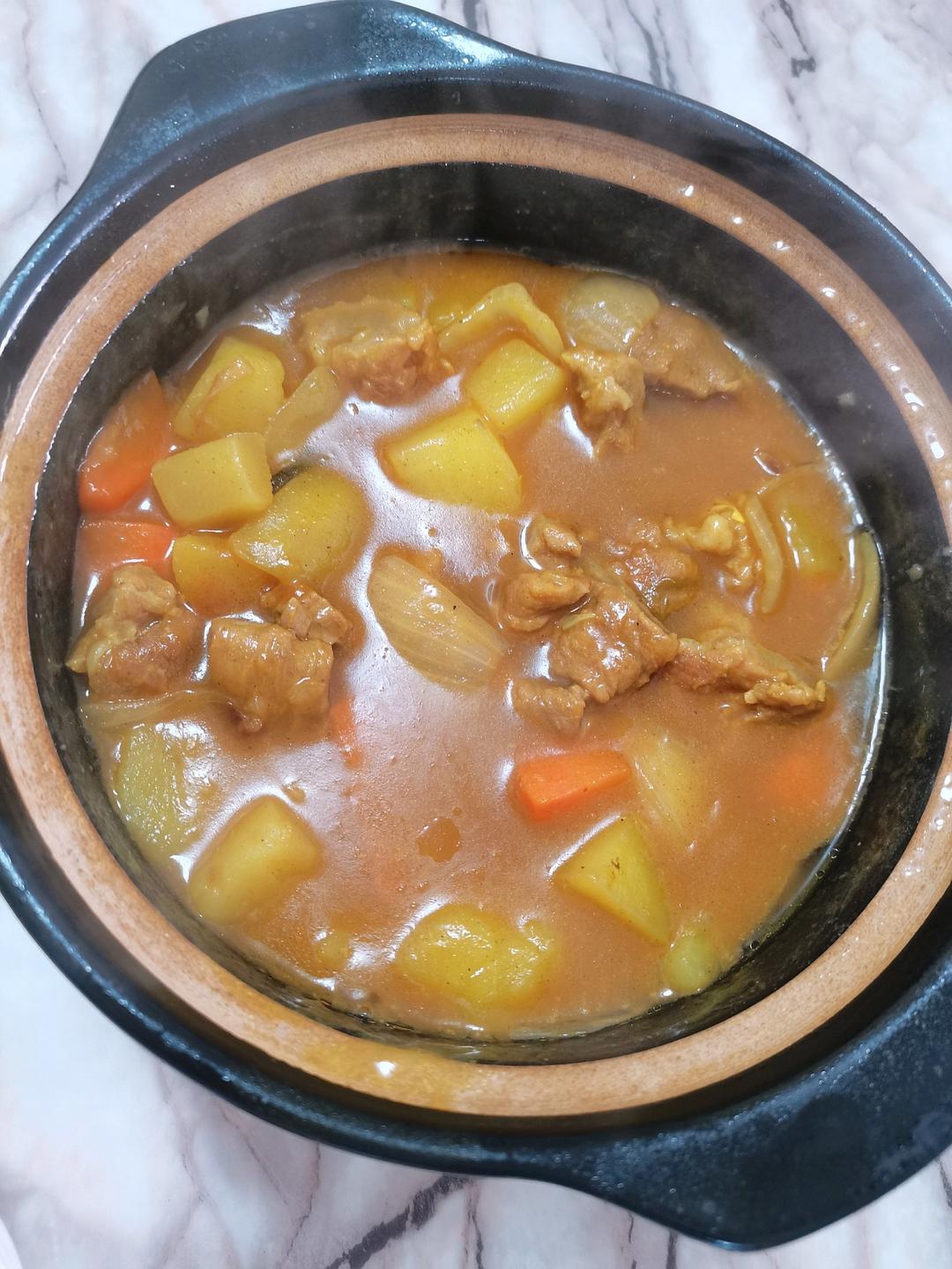 咖喱牛腩