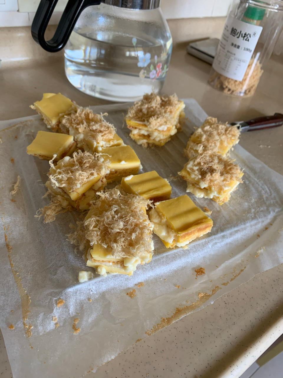 海苔肉松小贝，超软空气蛋糕胚，卡仕达酱夹心，味道完胜鲍师傅