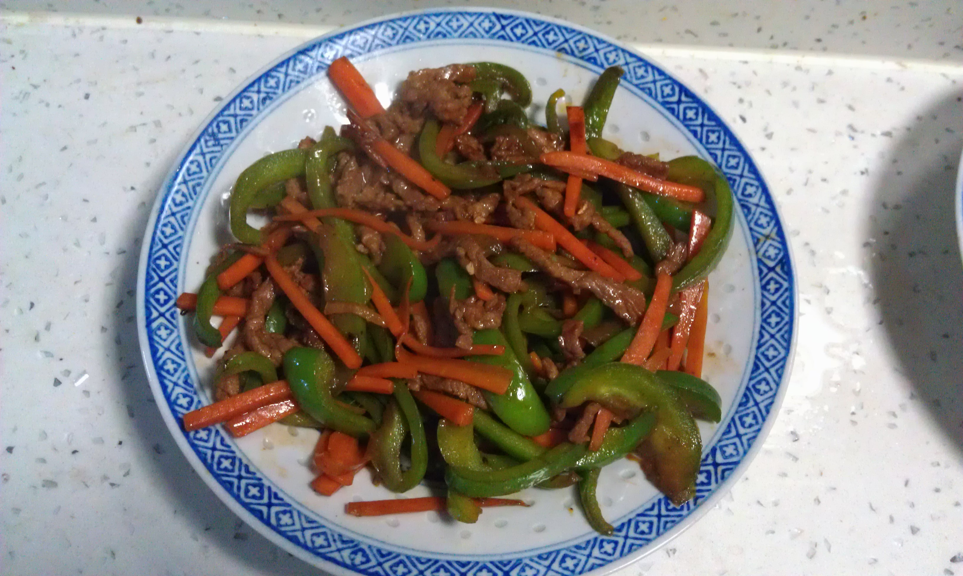 胡萝卜青椒炒肉片