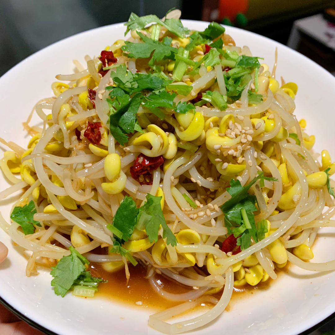 爽脆清甜凉拌豆芽