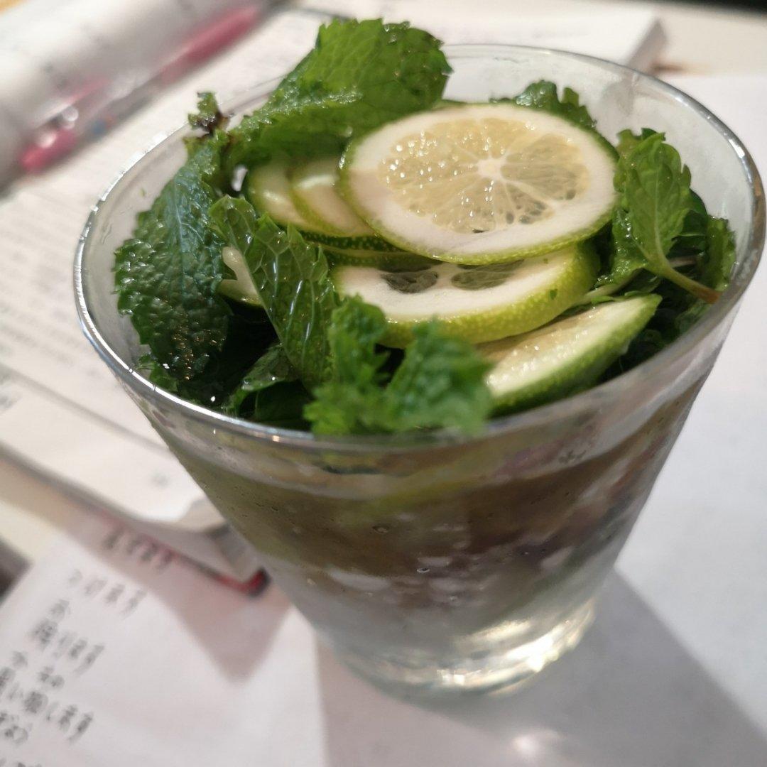 青柠薄荷气泡水