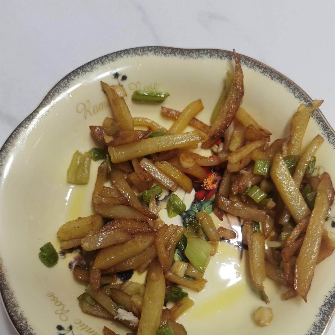 芹菜炒土豆条