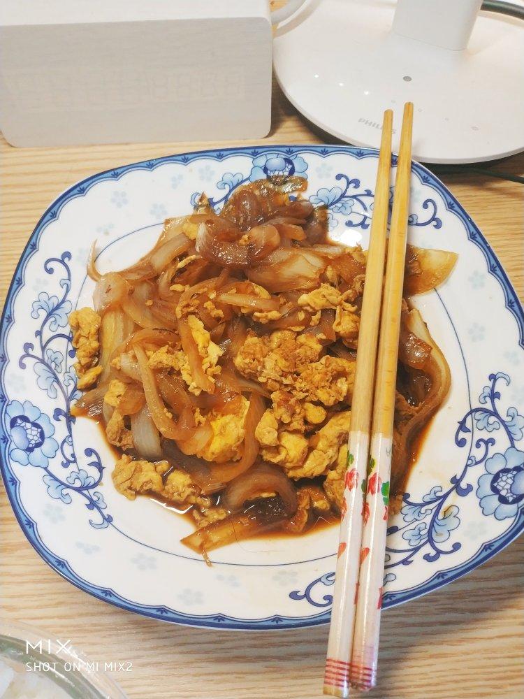 洋葱炒鸡蛋