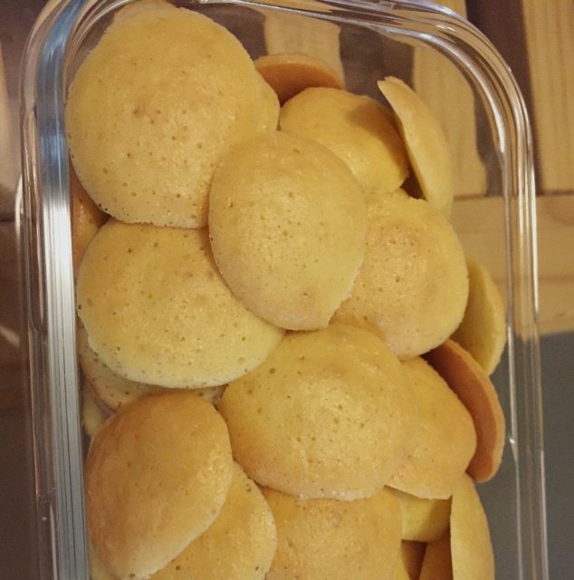 鸡蛋饼干