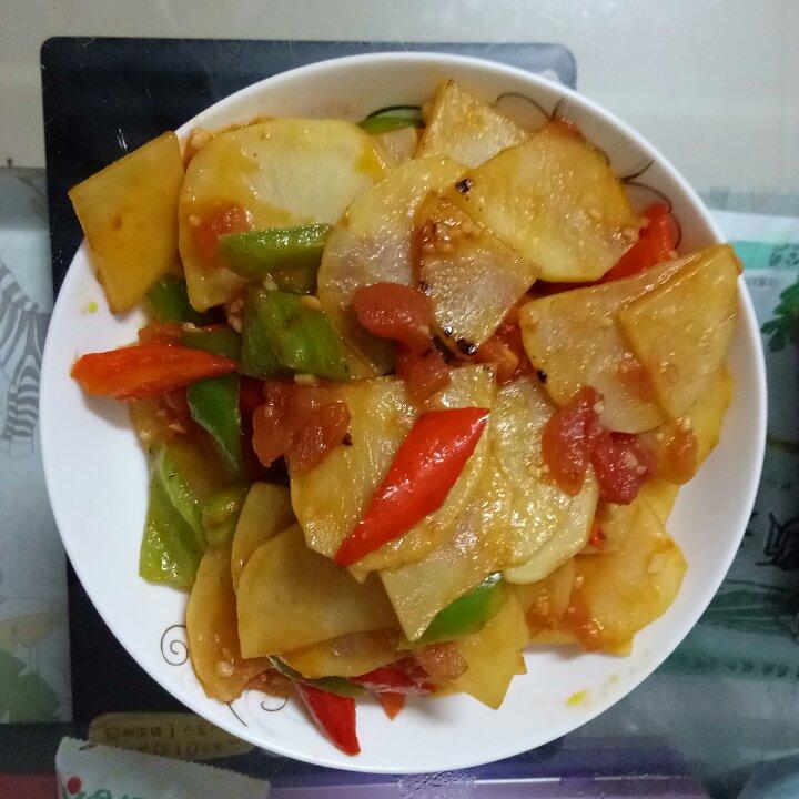 青椒番茄土豆片