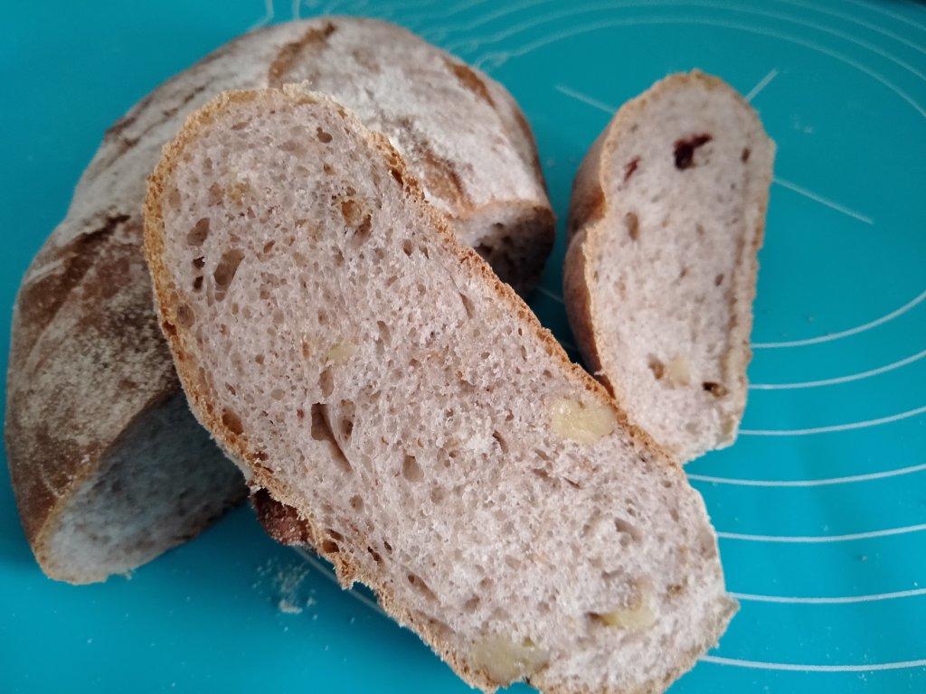 香蕉全麦果仁软欧包