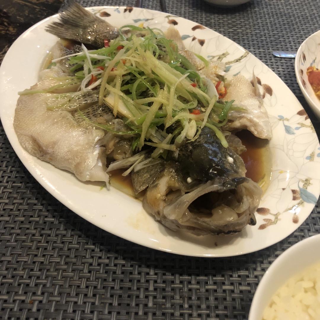 清蒸鲈鱼