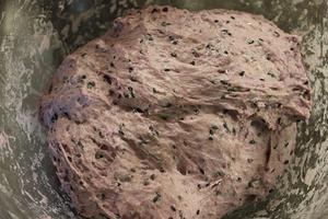 紫薯黑芝麻天然酵种欧包丨健康·烘焙的做法 步骤8