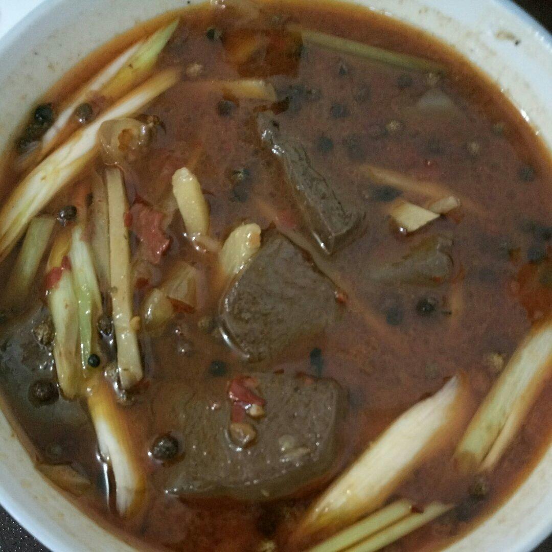 酸辣血旺