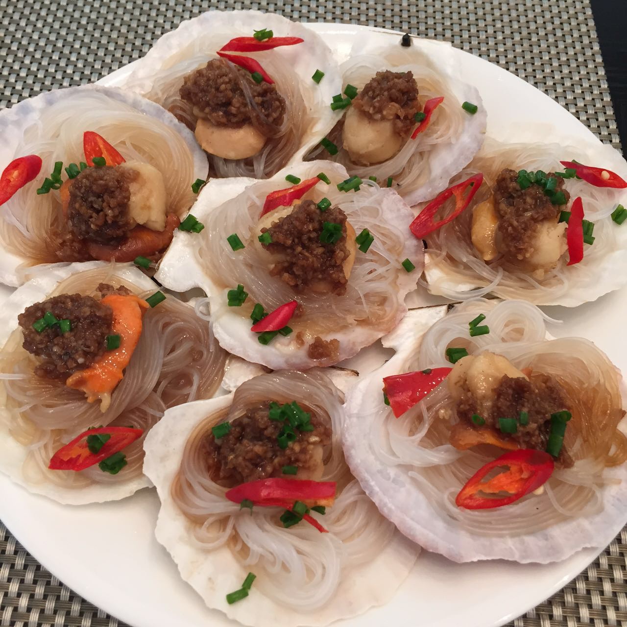 蒜蓉粉丝蒸扇贝