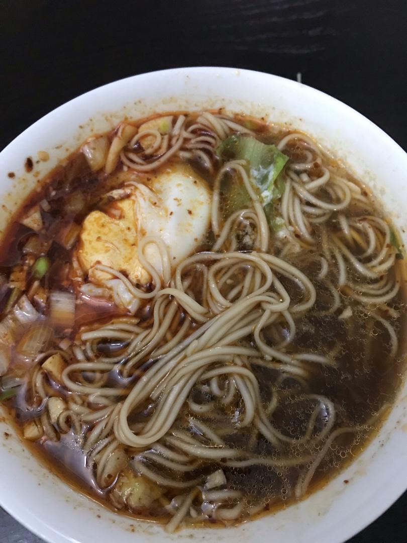 酸汤面