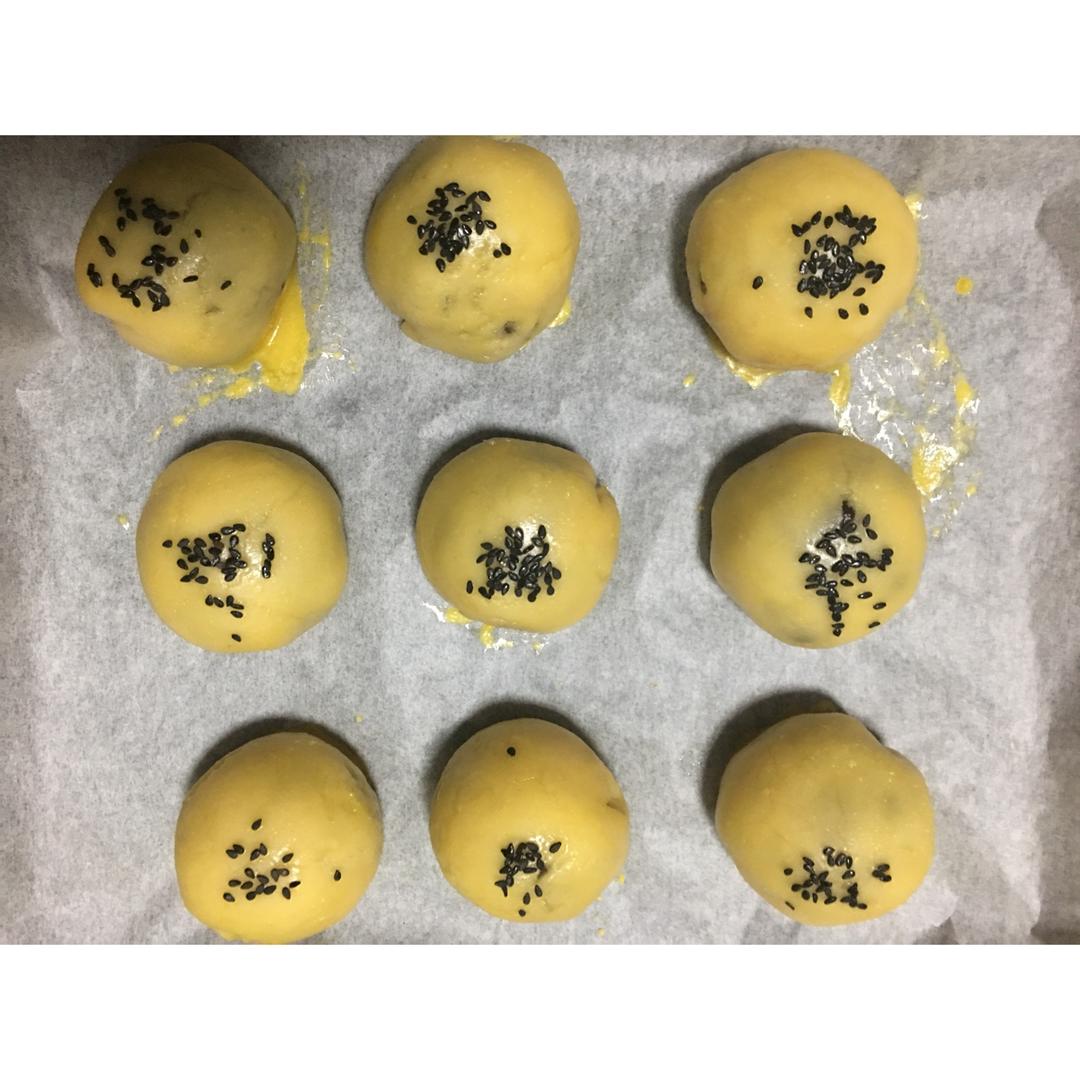 蛋黄酥酥酥（超级奶香黄油版）