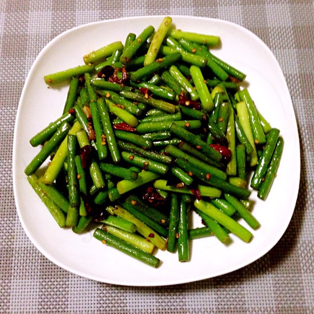蒜苗炒肉丝