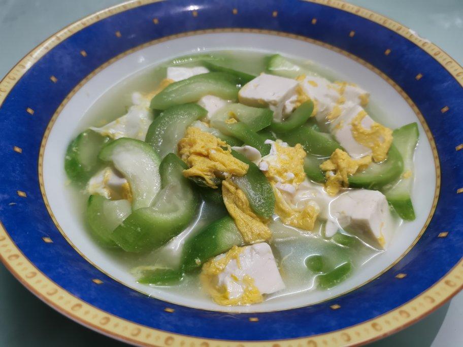 低脂低卡减脂餐，汤香味美的丝瓜豆腐汤～