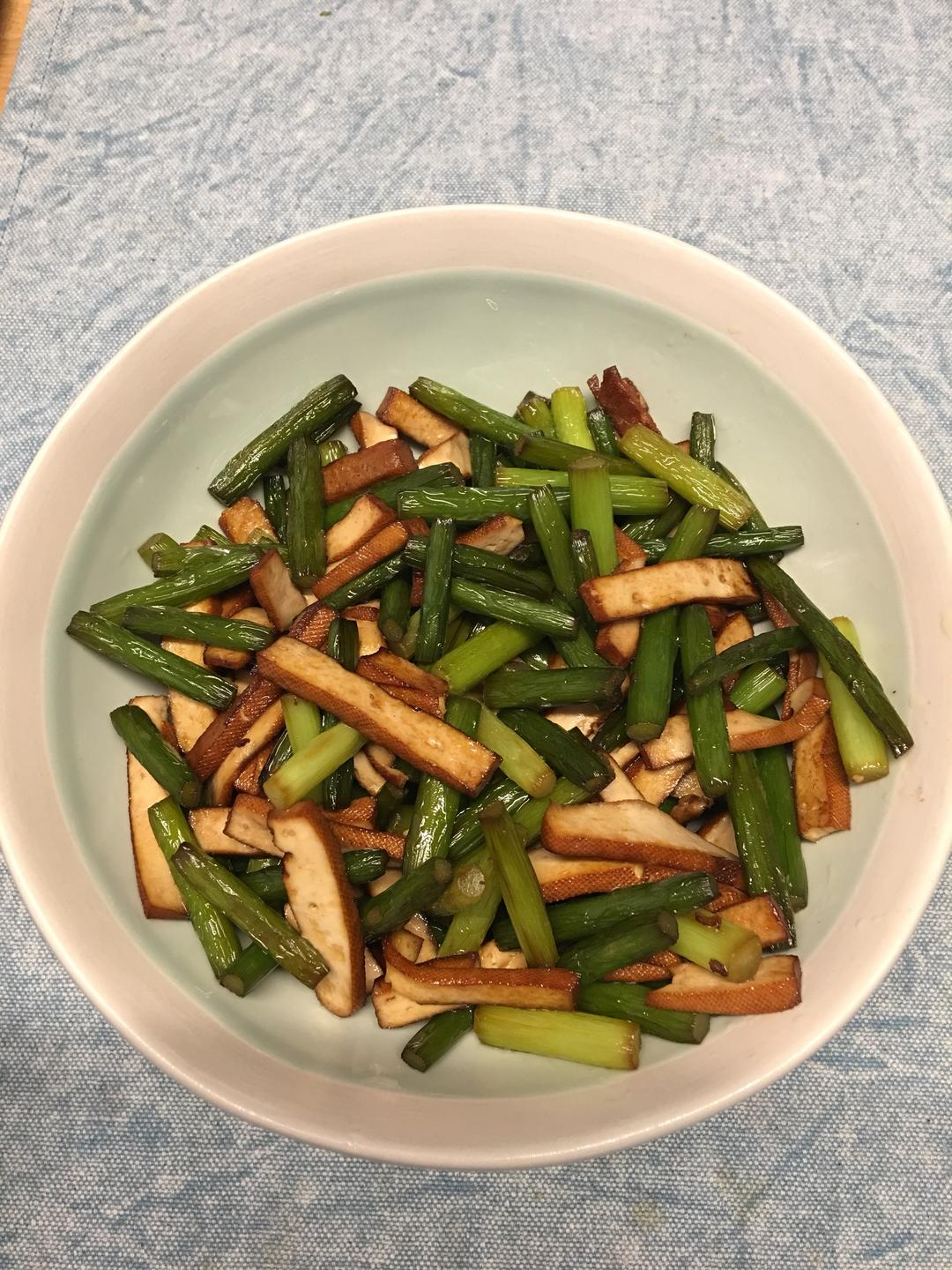蒜苗豆干