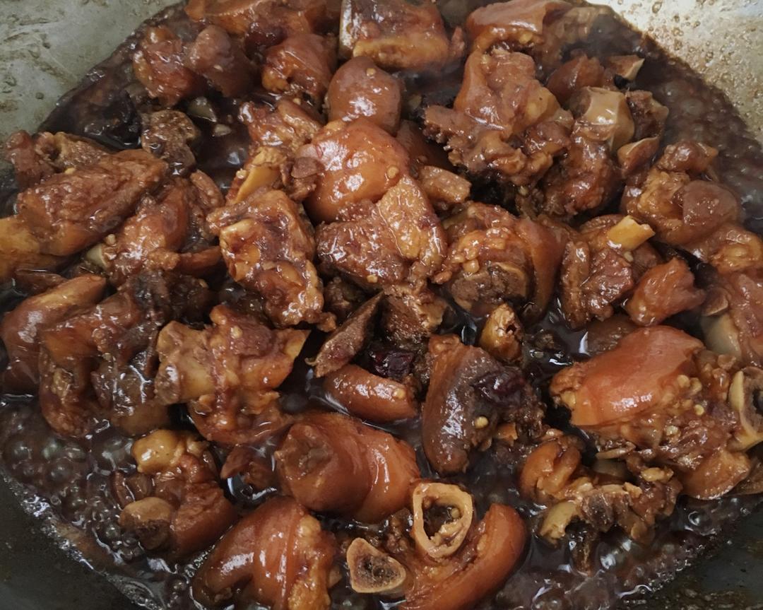 红烧猪蹄的做法