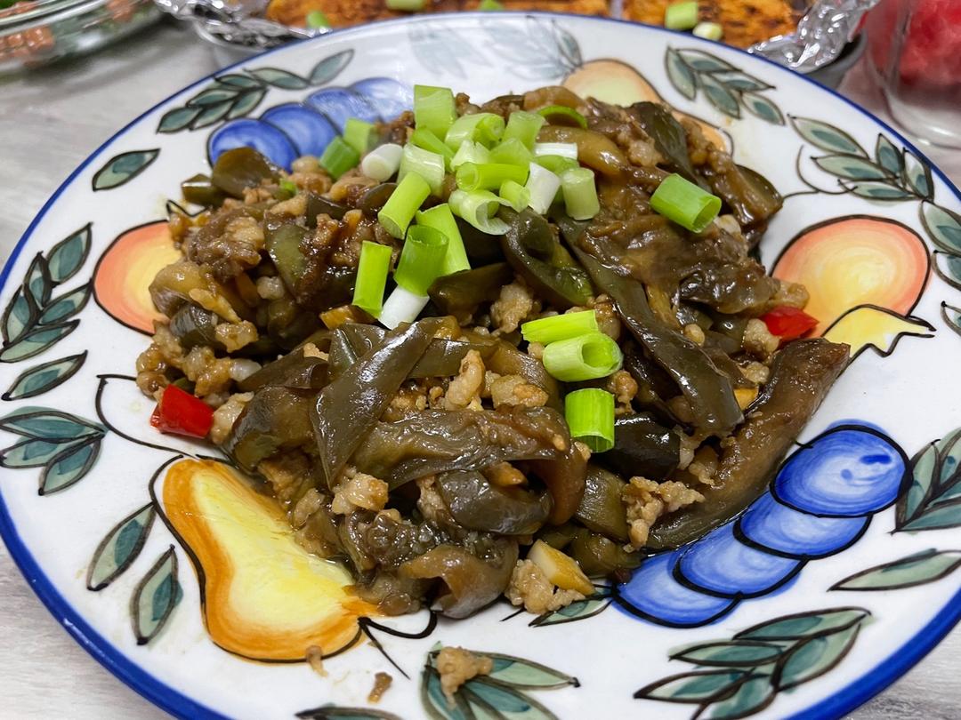 肉沫茄子（非油炸健康版）文末另附万能鱼香汁配方。