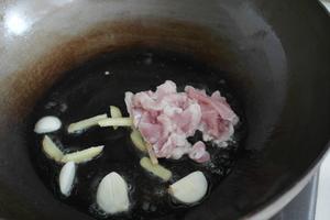 辣椒豆腐干炖肉的做法 步骤1