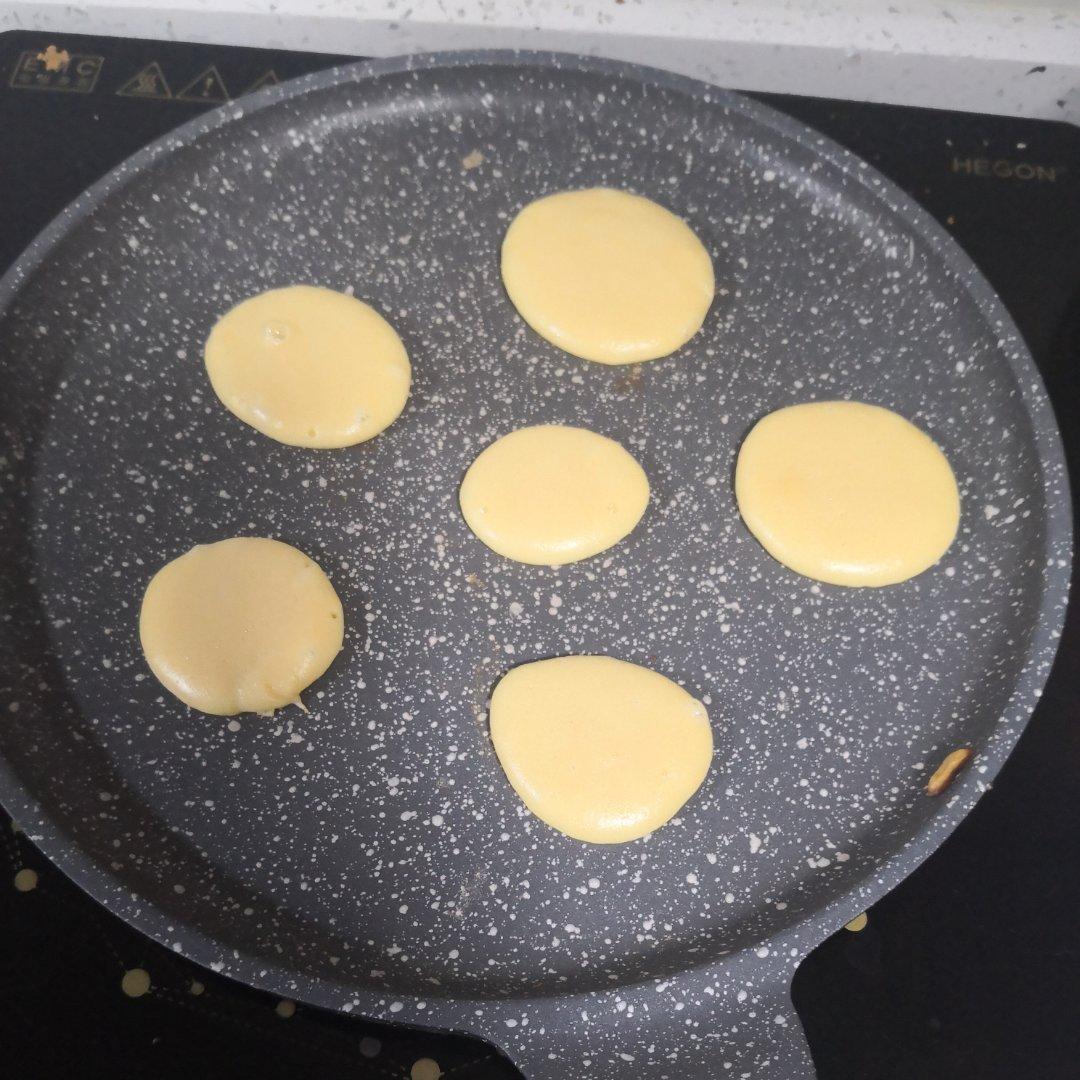 超简单米粉松饼，消耗宝宝剩余奶粉米粉