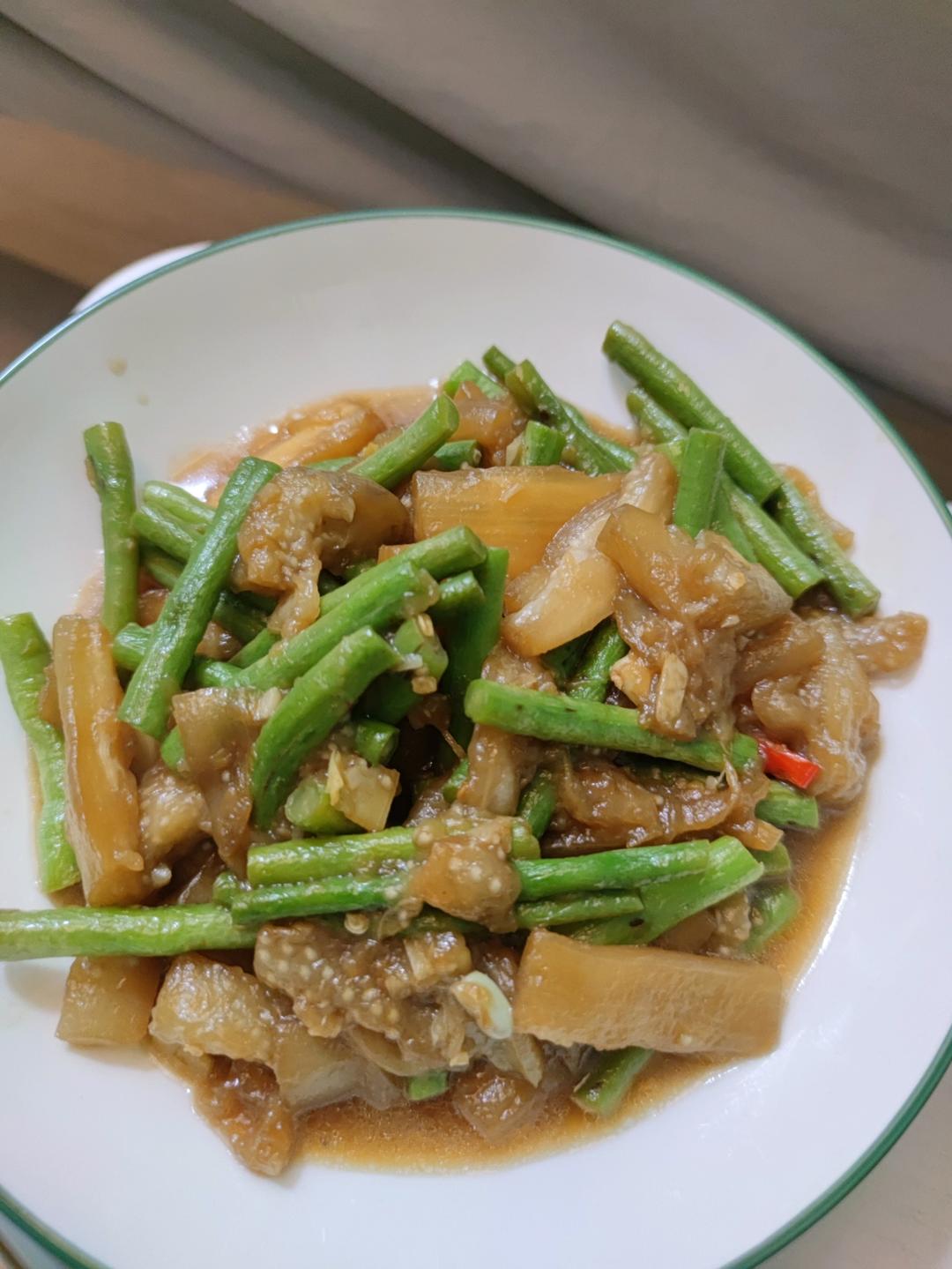 豆角烧茄子