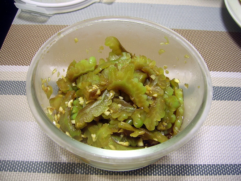 独家秘制凉拌苦瓜