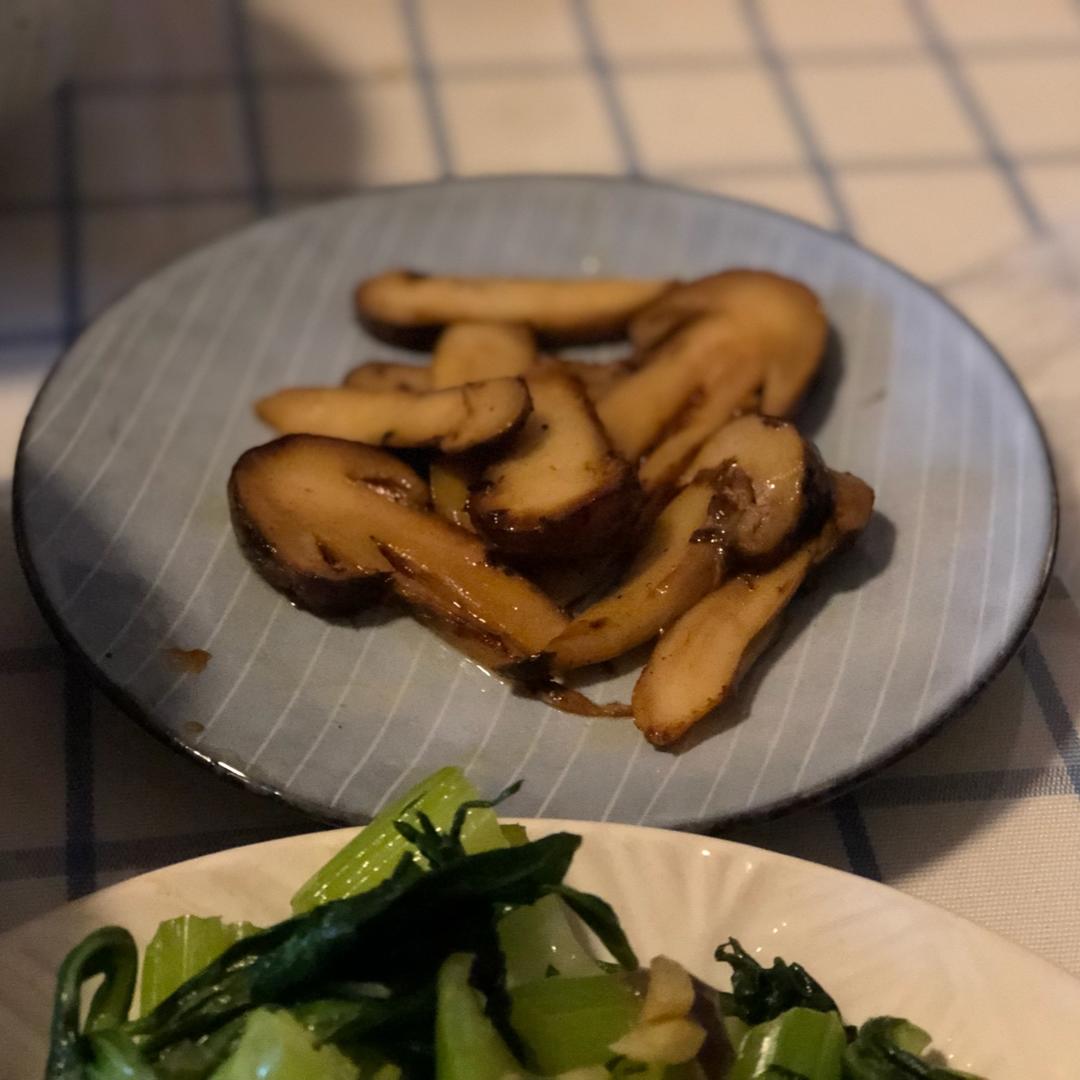黄油煎松茸