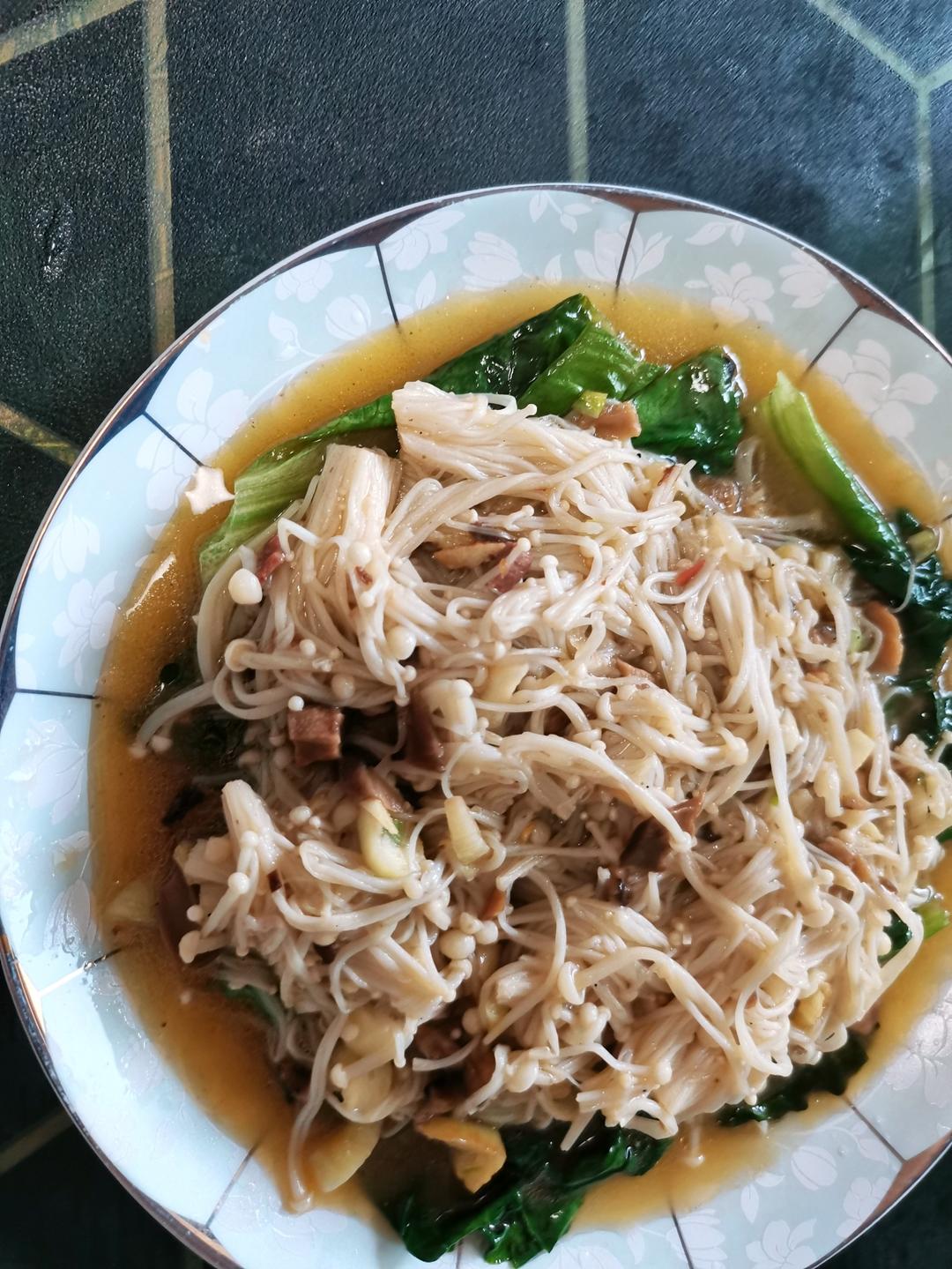 超下饭的炒金针菇！！
