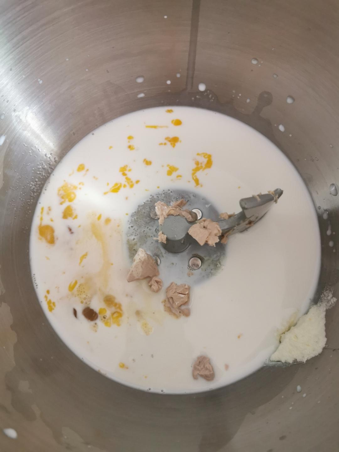 纯奶手撕吐司的做法 步骤1