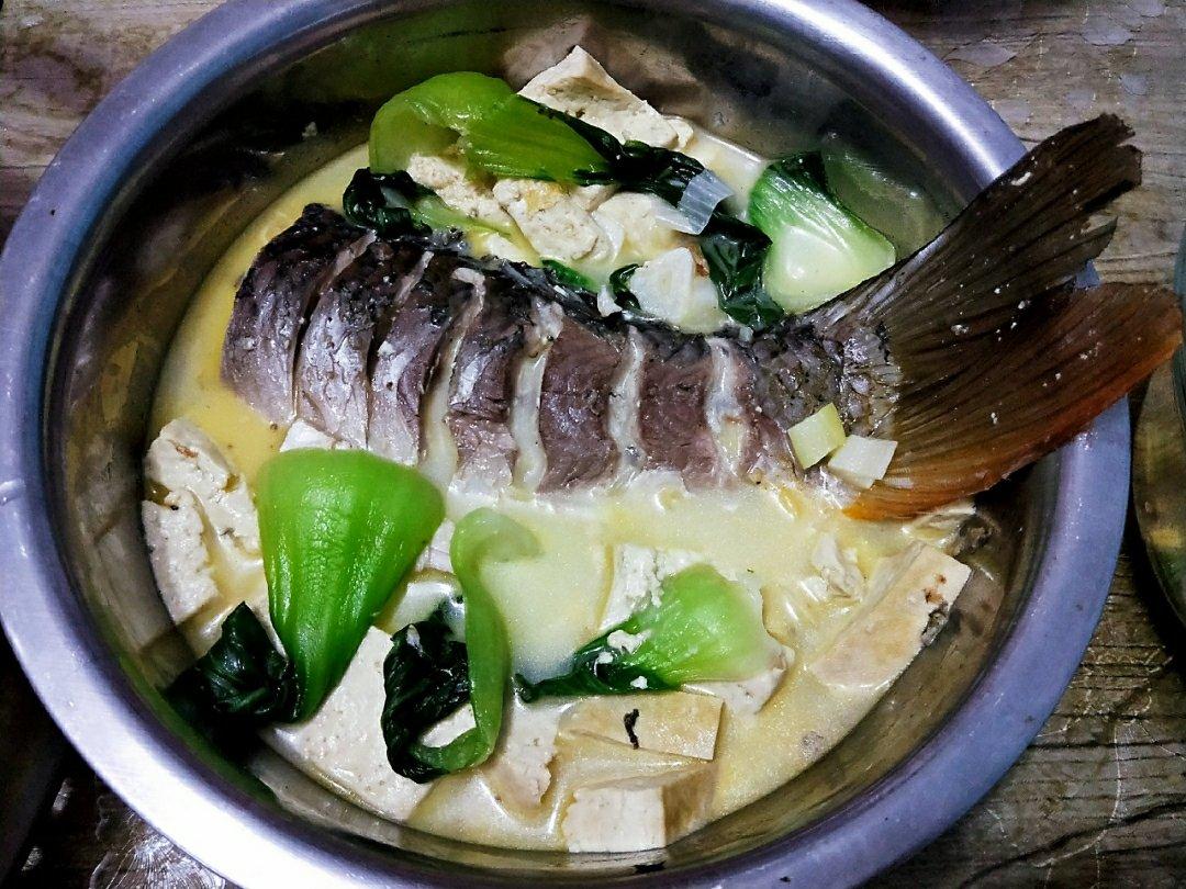 鲫鱼豆腐汤