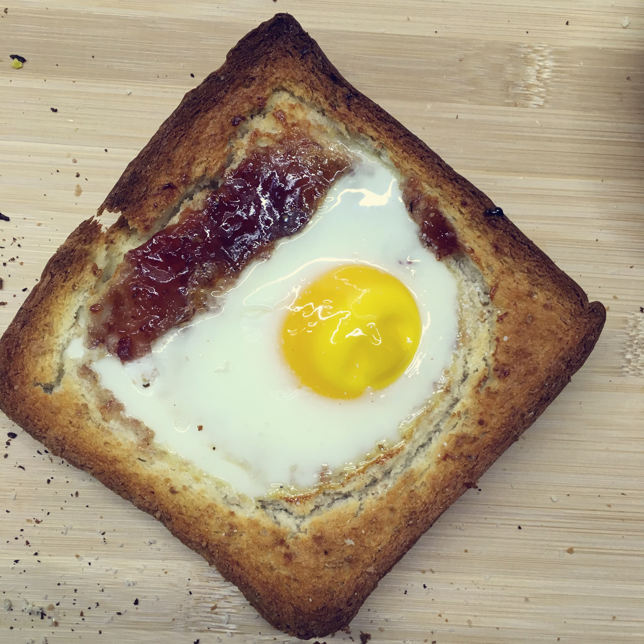 快手早餐 -- 吐司太阳蛋