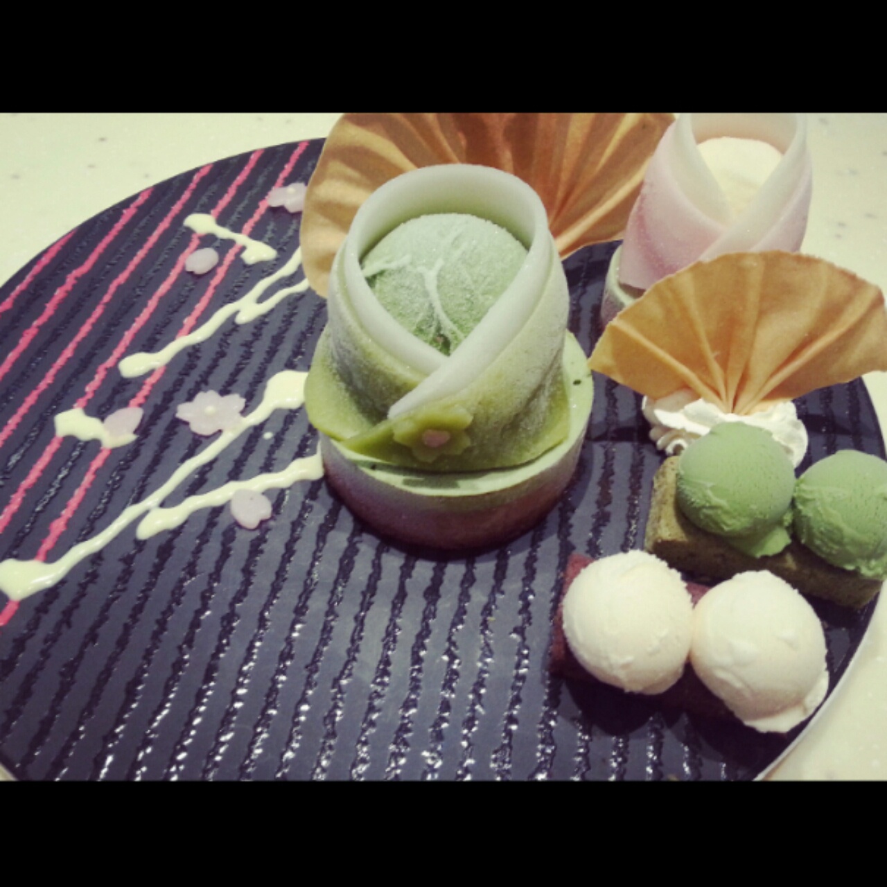 『love』、tasty