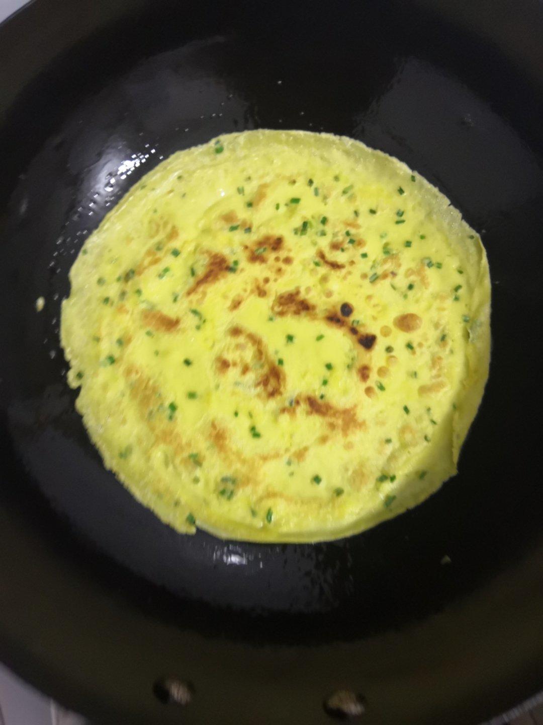 火腿肠葱花鸡蛋饼