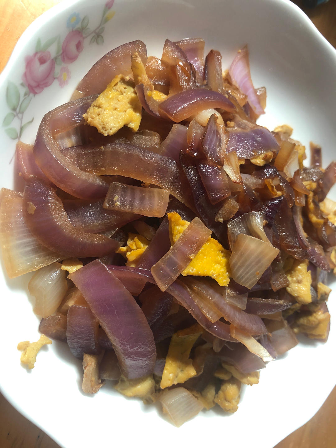 降压防癌的好食材  洋葱炒鸡蛋