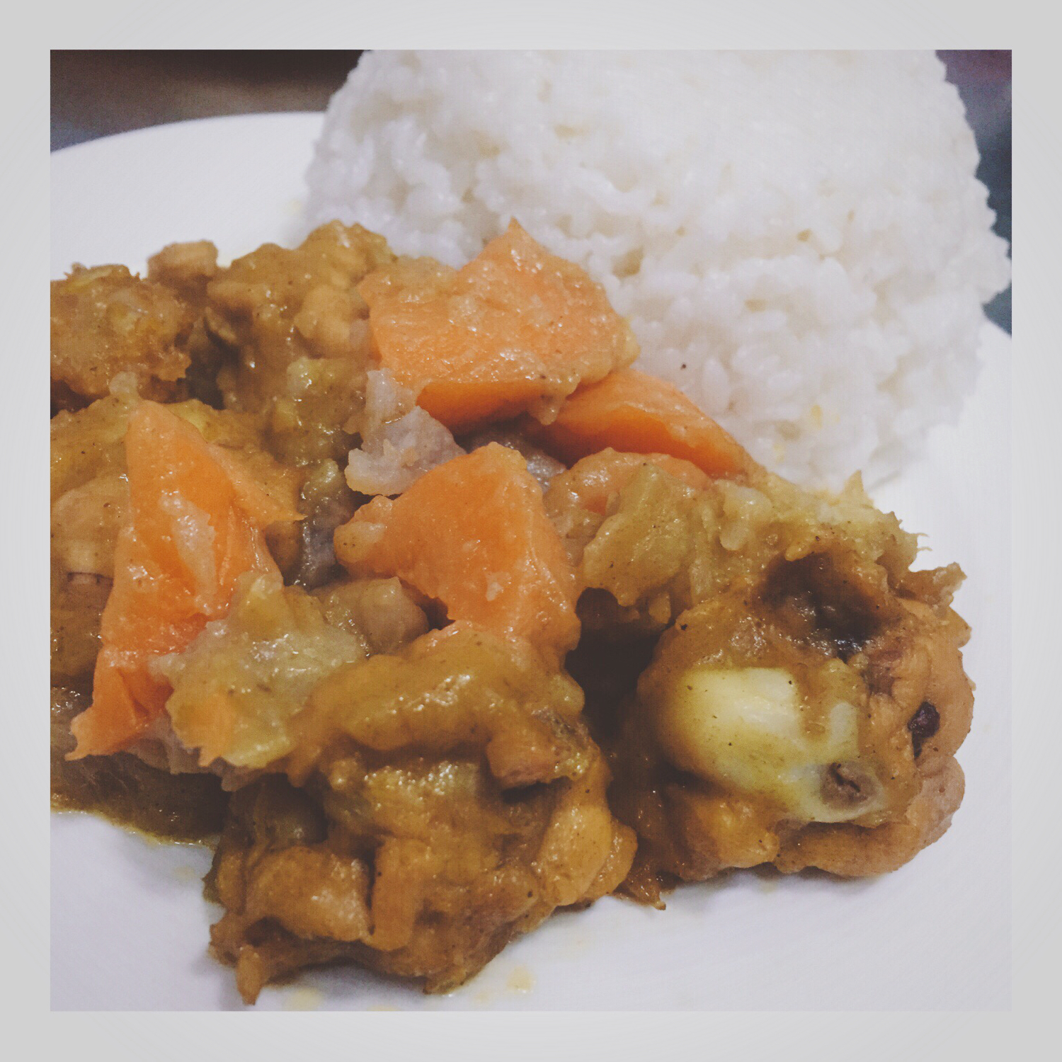 咖喱鸡块饭