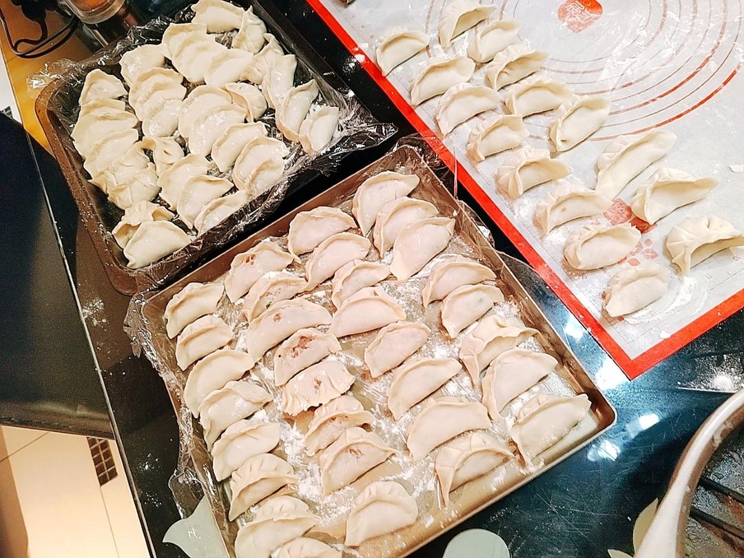 手工揉面三分钟，又韧又薄又好包的饺子皮