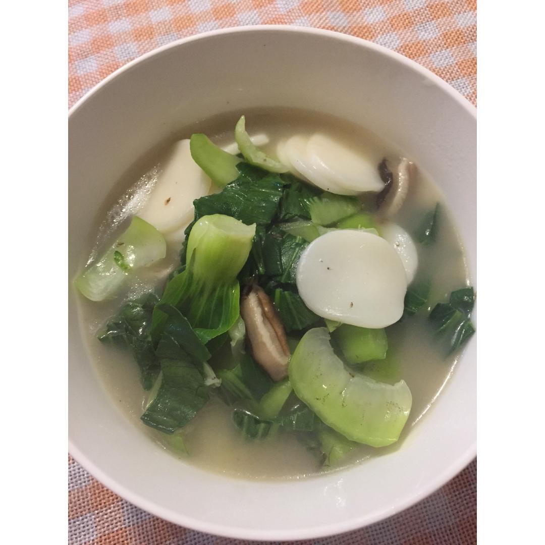 家的味道：青菜肉丝年糕汤