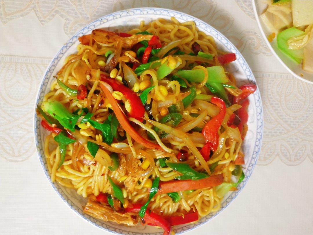 🍜最简单最好吃的家常炒面